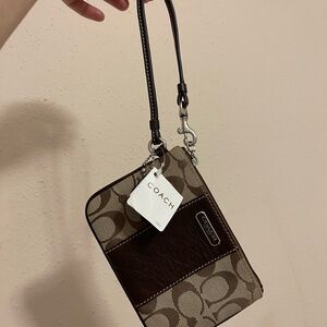 Coach Vintage Wrislet NWT khaki mahogany